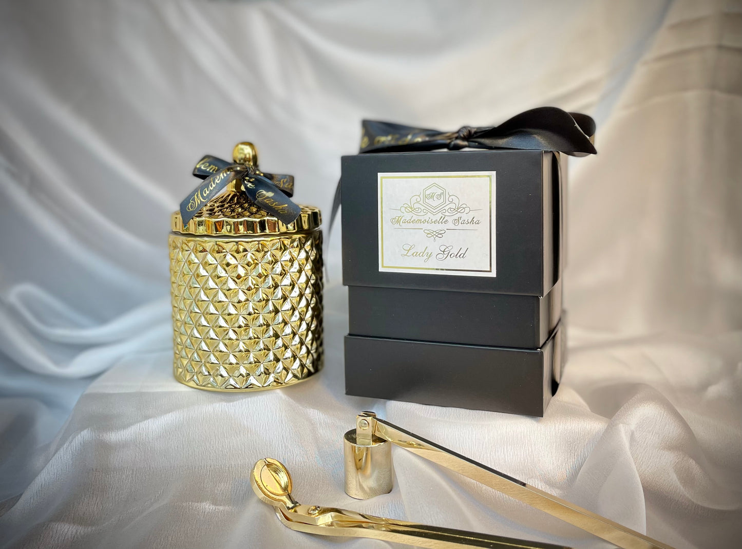 Mademoiselle Sasha - Lady Gold Hand Poured Luxury Candle