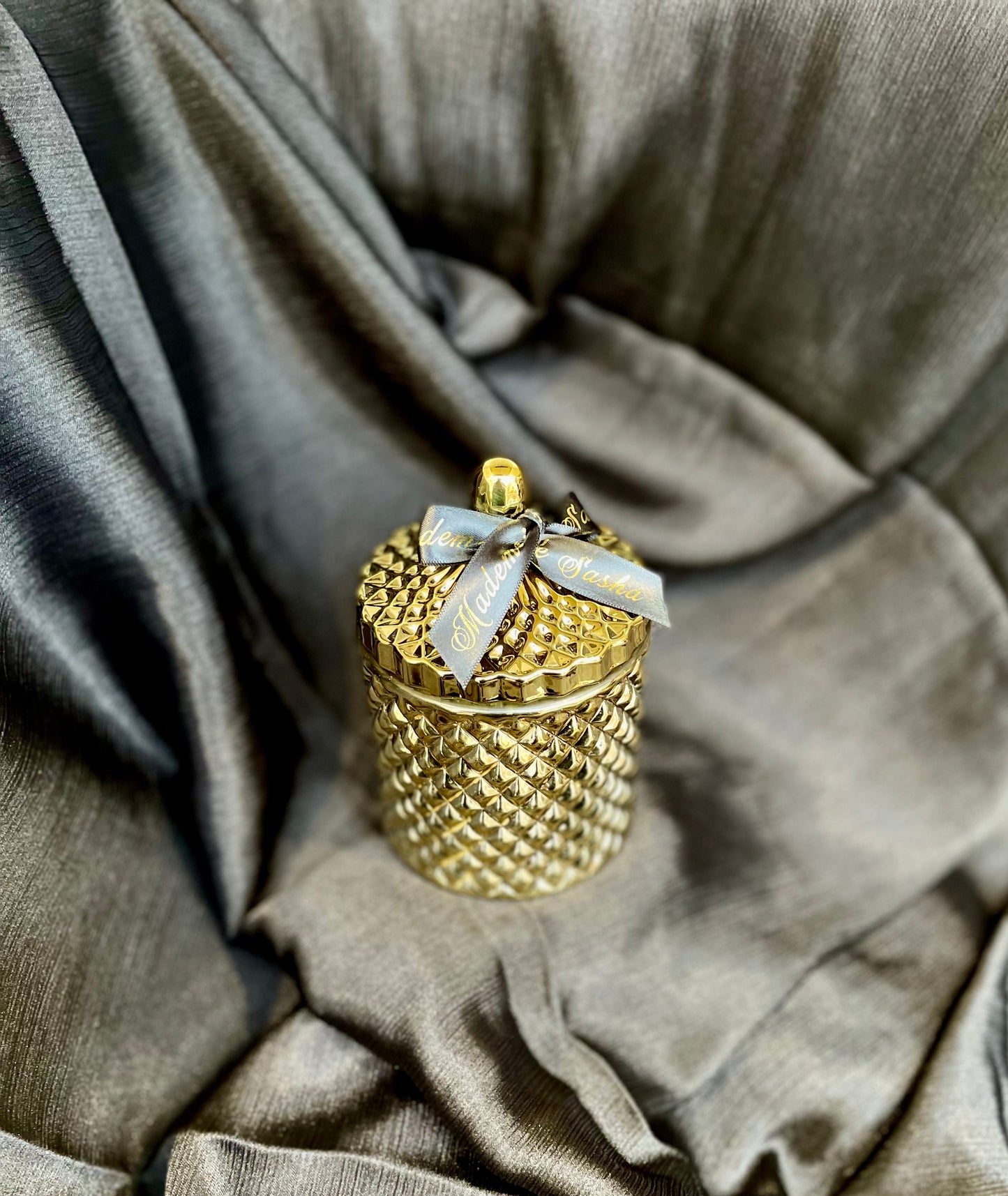 Mademoiselle Sasha - Lady Gold Hand Poured Luxury Candle